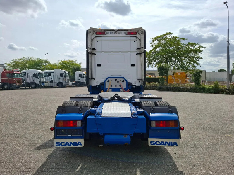 Scania R560 V8 / BOOGIE / HYDRAULICS / FULL-AIR / AUTOMATIC / EURO-5 / 2012 - Vlačilec: slika 4 Scania R560 V8 / BOOGIE / HYDRAULICS / FULL-AIR / AUTOMATIC / EURO-5 / 2012 - Vlačilec: slika 4