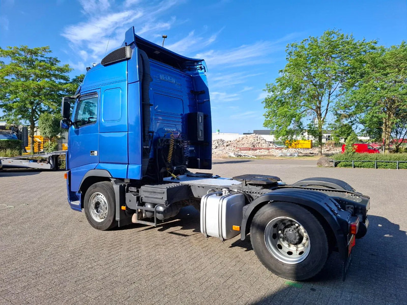 Volvo FH13-400 / HYDRAULICS / NL TRUCK / TUV:14-09-2025 / GLOBETROTTER / FRIGDE / AIRCO / AUTOMATIC / EURO-5 / 2006 - Vlačilec: slika 3 Volvo FH13-400 / HYDRAULICS / NL TRUCK / TUV:14-09-2025 / GLOBETROTTER / FRIGDE / AIRCO / AUTOMATIC / EURO-5 / 2006 - Vlačilec: slika 3