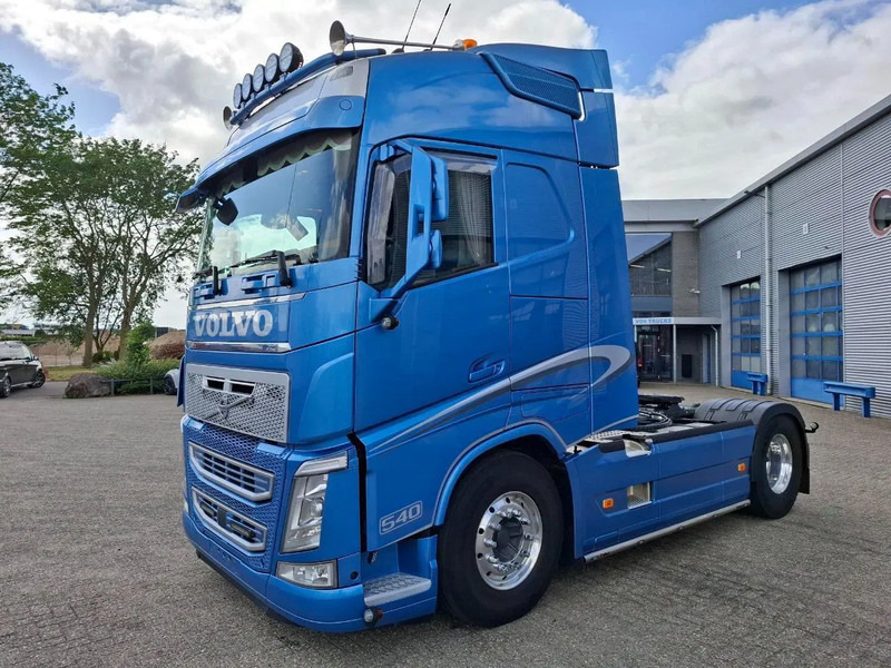 Volvo FH4-500 / HYDRAULICS / 675811 KM / VEB+ / PARKCOOL / NAVI / LWDS / ACC / FULL OPTION / TOP CONDITION / EURO-6 / 2018 - Vlačilec: slika 1 Volvo FH4-500 / HYDRAULICS / 675811 KM / VEB+ / PARKCOOL / NAVI / LWDS / ACC / FULL OPTION / TOP CONDITION / EURO-6 / 2018 - Vlačilec: slika 1