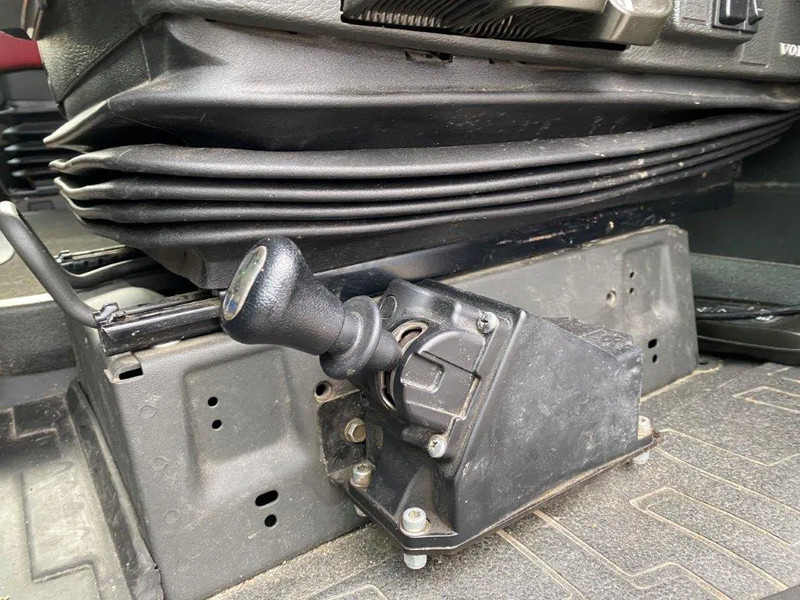Vlačilec Volvo FH4-500 / VEB+ / HYDRAULICS / LWDS / I-PARCOOL / FRIDGE / AUTOMATIC / EURO-6 / 2018: slika 10