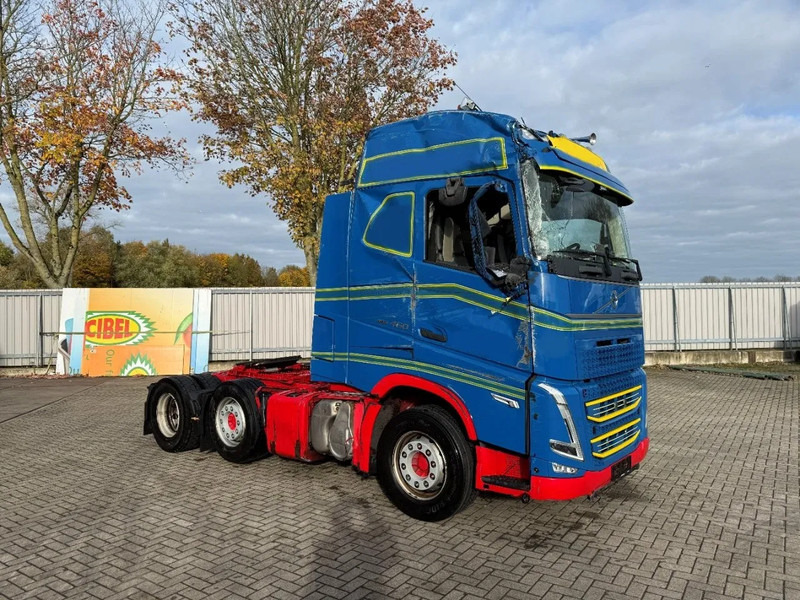 Volvo FH5-460 / ENGINE RUNING / HYDRAULICS / I-SAVE / VEB+ / ONLY:446560 KM / DOUBLE TANK / LWDS / EURO-6 / 2021 - Vlačilec: slika 2 Volvo FH5-460 / ENGINE RUNING / HYDRAULICS / I-SAVE / VEB+ / ONLY:446560 KM / DOUBLE TANK / LWDS / EURO-6 / 2021 - Vlačilec: slika 2