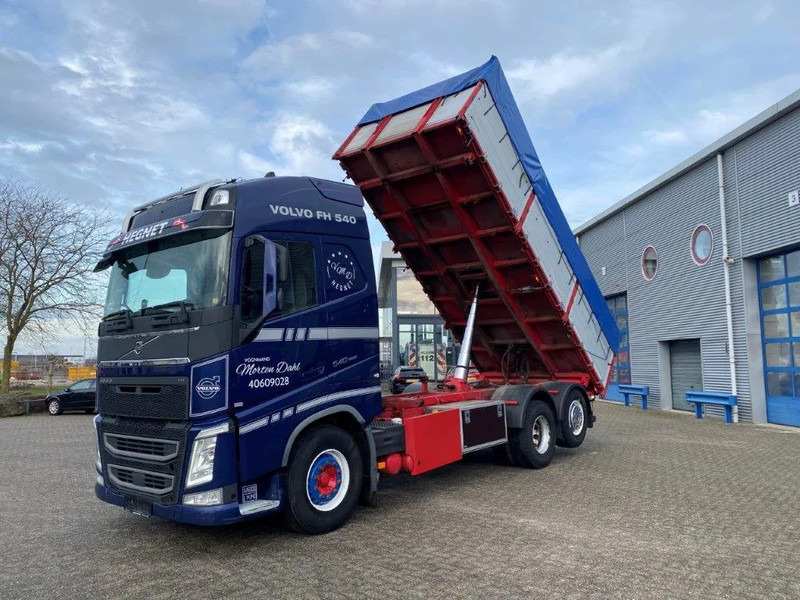 Volvo FH4-540 / VEB+ / ACC / LWDS / 3SIDE TIPPER / DYNAMIC STEERING / LEATHER / FULL-AIR / AUTOMATIC / EURO-6 / 2017 - Tovornjak prekucnik: slika 1 Volvo FH4-540 / VEB+ / ACC / LWDS / 3SIDE TIPPER / DYNAMIC STEERING / LEATHER / FULL-AIR / AUTOMATIC / EURO-6 / 2017 - Tovornjak prekucnik: slika 1