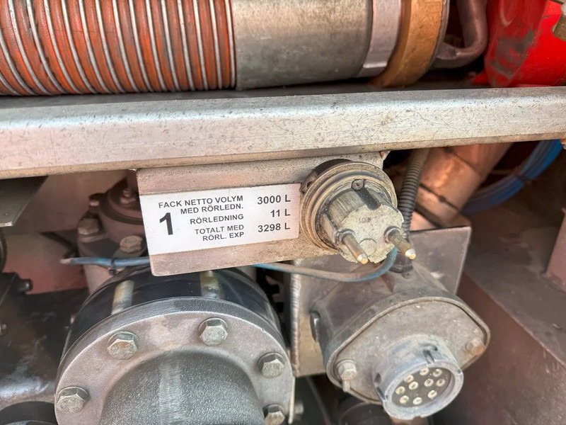 Volvo FH5-500 6X2 / ENGINE RUNNING / LIFT+LENKACHSE / FULL AIR / ADR / EUROTANK / 9-TON FRONT AXLE / EURO-6 / 2022 lizing Volvo FH5-500 6X2 / ENGINE RUNNING / LIFT+LENKACHSE / FULL AIR / ADR / EUROTANK / 9-TON FRONT AXLE / EURO-6 / 2022: slika 20