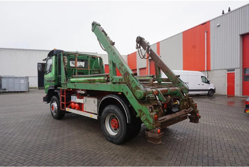 Volvo FM12-420 / ENGINE RUNNING / 4X4 / HYDRAULICS / BIG AXLE / ONLY:510426 KM / FULL STEEL / EURO-3 / 2001 - Komunalni tovornjak: slika 5 Volvo FM12-420 / ENGINE RUNNING / 4X4 / HYDRAULICS / BIG AXLE / ONLY:510426 KM / FULL STEEL / EURO-3 / 2001 - Komunalni tovornjak: slika 5