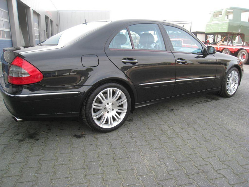 Mercedes-Benz E-Klasse 280 CDI, Sport - Limuzina: slika 2 Mercedes-Benz E-Klasse 280 CDI, Sport - Limuzina: slika 2