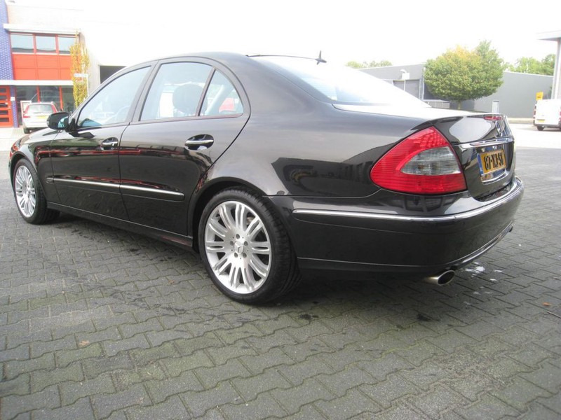 Mercedes-Benz E-Klasse 280 CDI, Sport - Limuzina: slika 4 Mercedes-Benz E-Klasse 280 CDI, Sport - Limuzina: slika 4