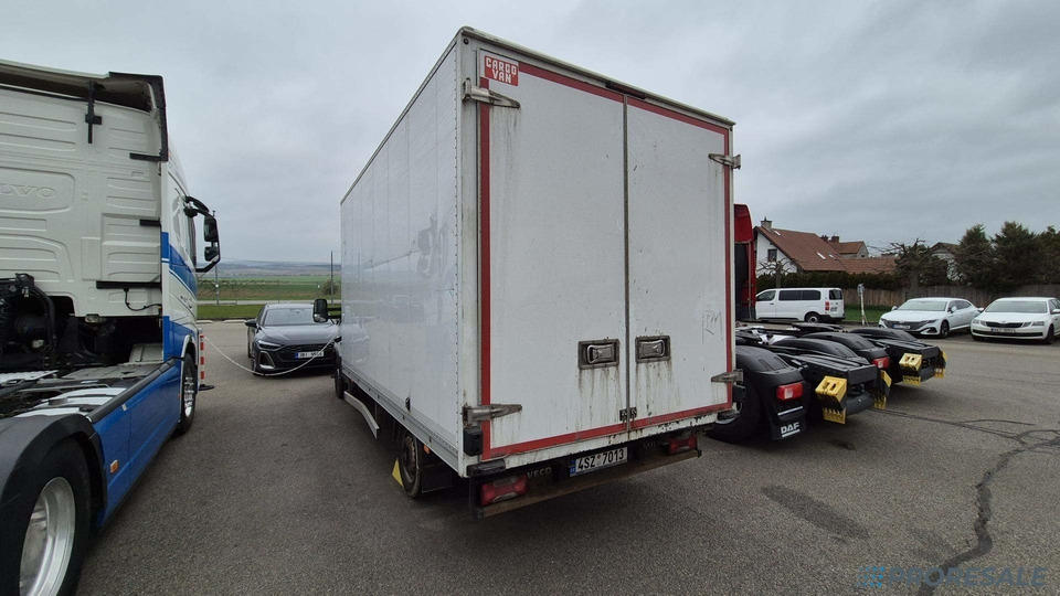 IVECO DAILY 35S16 skříň - 8 palet - Dostavno vozilo z zabojnikom: slika 3 IVECO DAILY 35S16 skříň - 8 palet - Dostavno vozilo z zabojnikom: slika 3