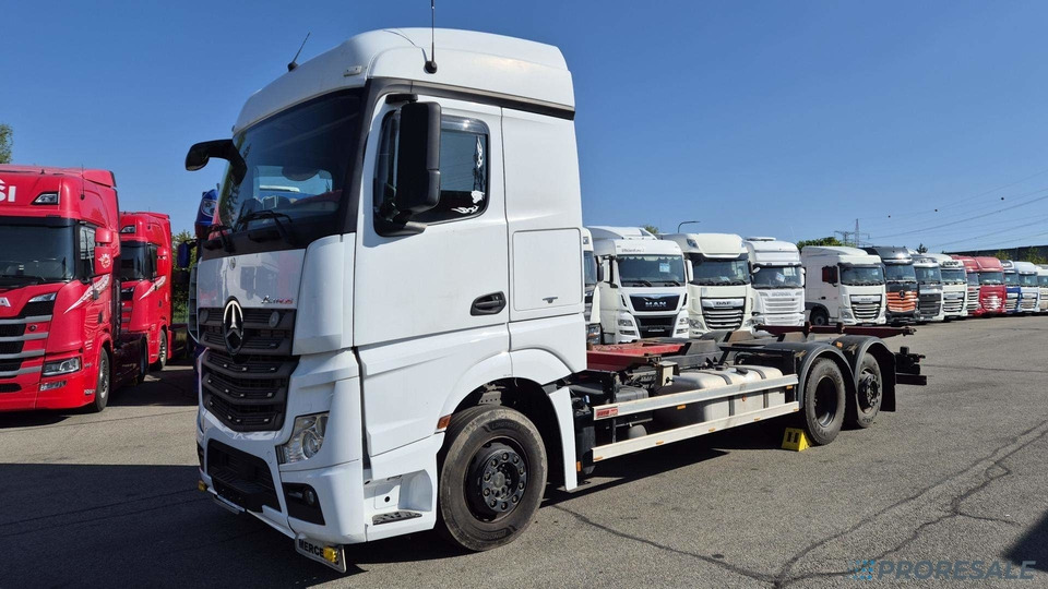 MERCEDES-BENZ ACTROS 2546 L 6X2 EURO 6 - pro přepravu BDF - Kontejnerski tovornjak/ Tovornjak z zamenljivim tovoriščem: slika 2 MERCEDES-BENZ ACTROS 2546 L 6X2 EURO 6 - pro přepravu BDF - Kontejnerski tovornjak/ Tovornjak z zamenljivim tovoriščem: slika 2