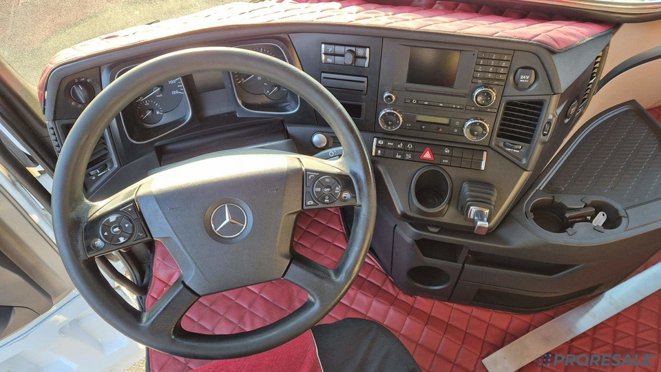MERCEDES-BENZ ACTROS 2546 L 6X2 EURO 6 - pro přepravu BDF - Kontejnerski tovornjak/ Tovornjak z zamenljivim tovoriščem: slika 4 MERCEDES-BENZ ACTROS 2546 L 6X2 EURO 6 - pro přepravu BDF - Kontejnerski tovornjak/ Tovornjak z zamenljivim tovoriščem: slika 4