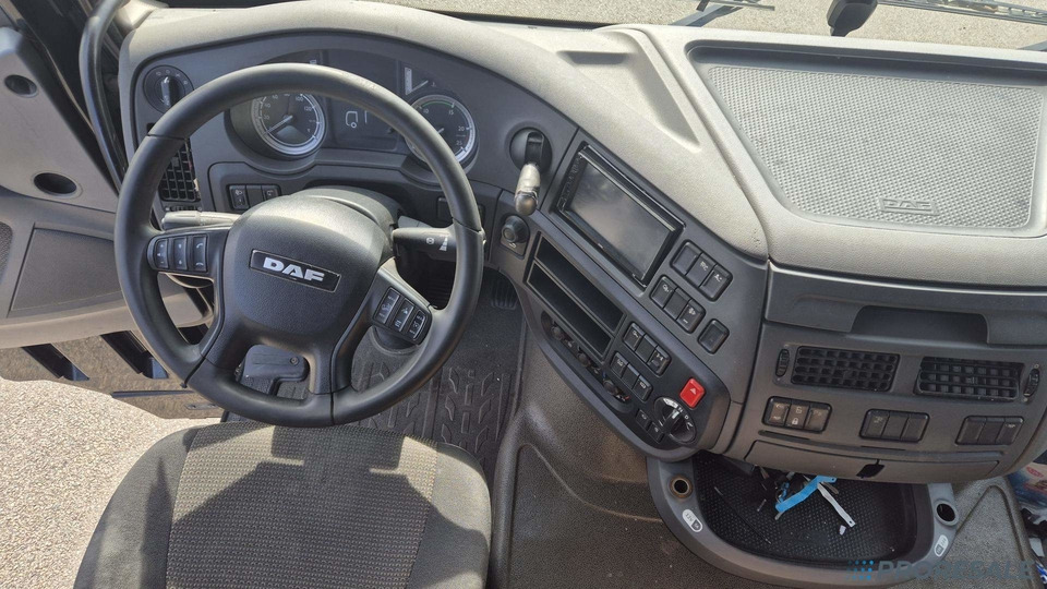 DAF XF 460 FT LOW DECK SC EURO 6 - Vlačilec: slika 4 DAF XF 460 FT LOW DECK SC EURO 6 - Vlačilec: slika 4