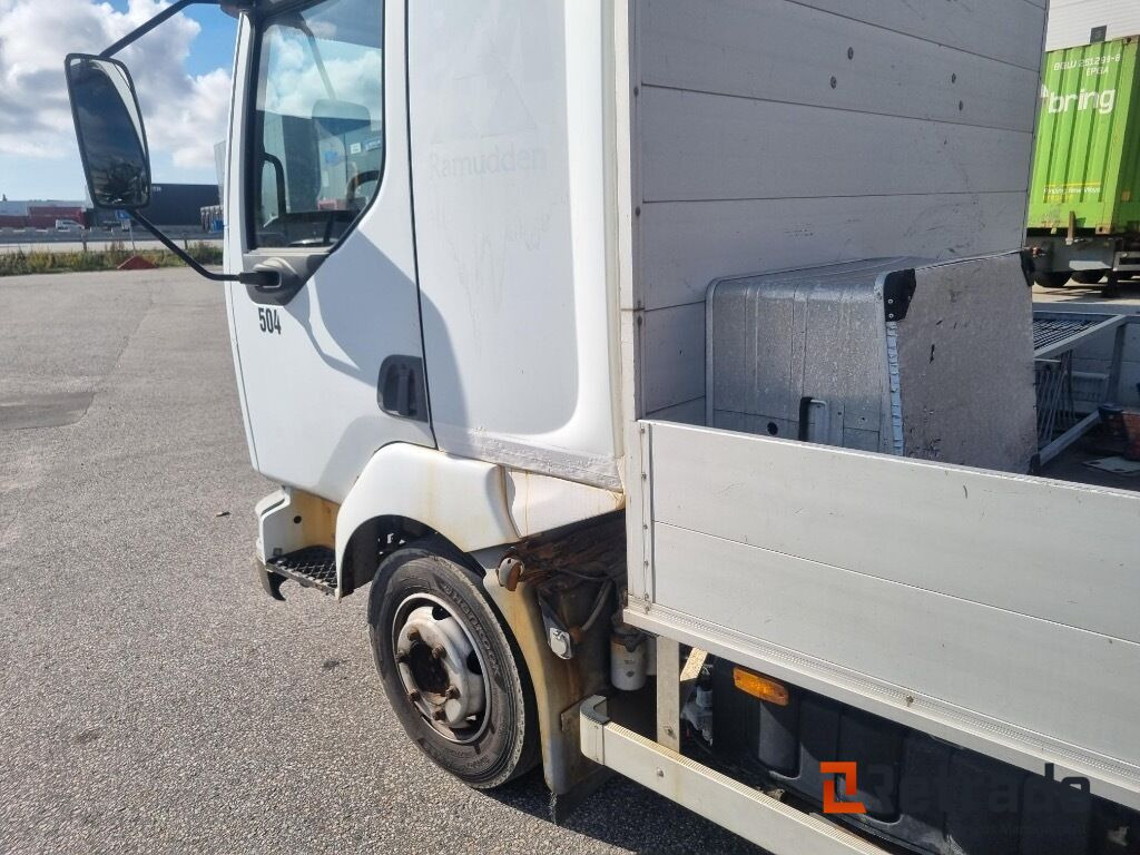 2003 lastebil RENAULT 180.08 (Rep objekt) - Tovornjak s kesonom: slika 3 2003 lastebil RENAULT 180.08 (Rep objekt) - Tovornjak s kesonom: slika 3