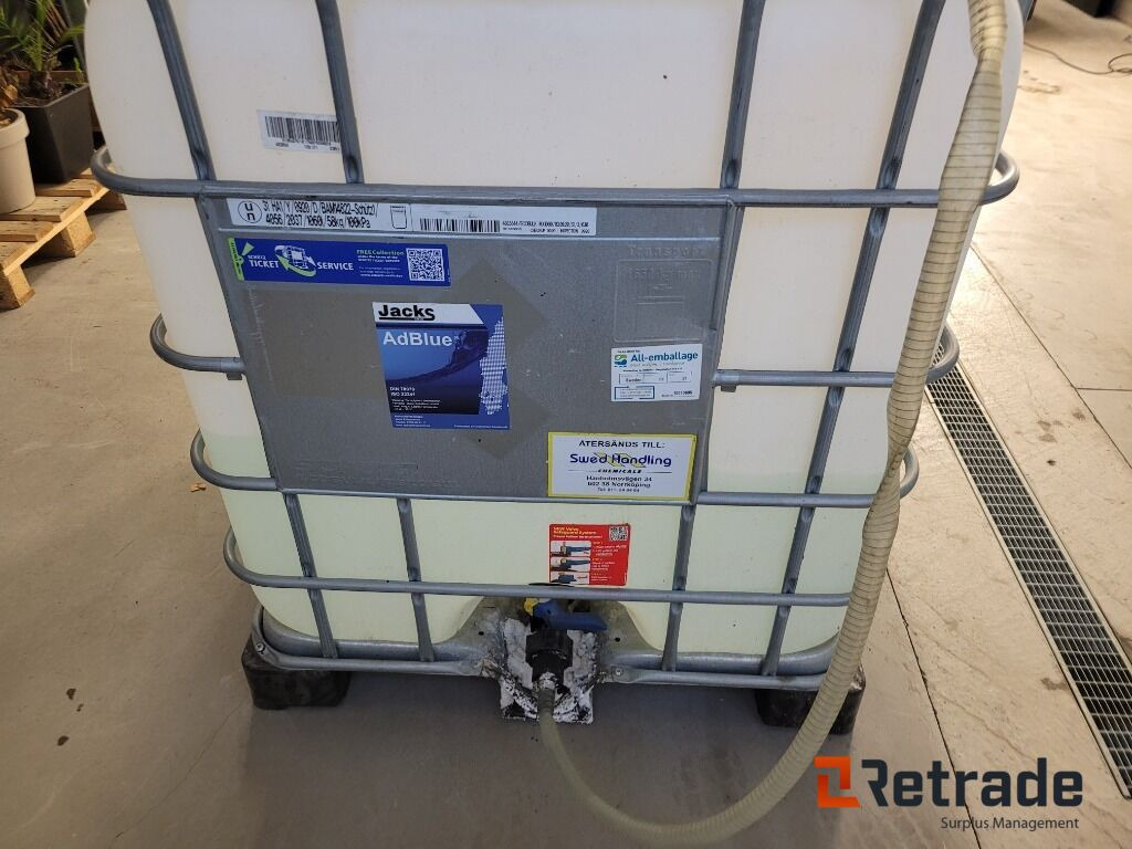 AdBlue 500 Liter IBC - AdBlue rezervoar za Gradbeni stroj: slika 3 AdBlue 500 Liter IBC - AdBlue rezervoar za Gradbeni stroj: slika 3