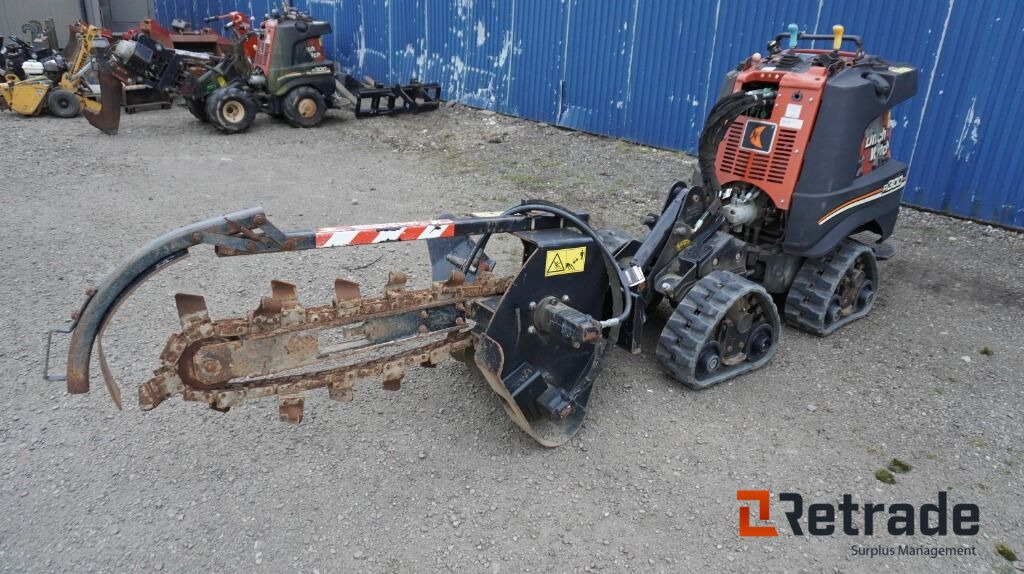 Ditch Witch Zhan R300 5 Redskap - Gradbena oprema: slika 1 Ditch Witch Zhan R300 5 Redskap - Gradbena oprema: slika 1