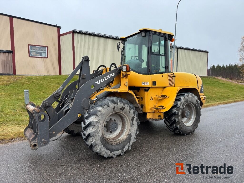 Hjullastare Volvo L40B - TP/S - Gradbeni stroj: slika 1 Hjullastare Volvo L40B - TP/S - Gradbeni stroj: slika 1