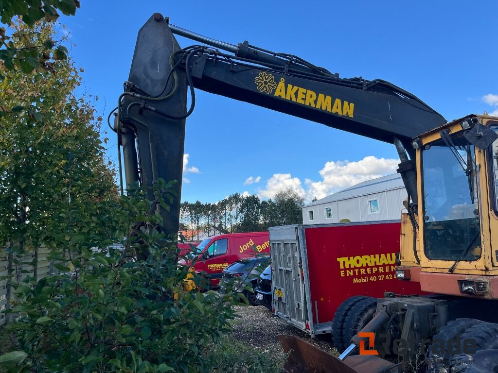 Gravemaskine Åkerman H7 MC Åkerman H7 Gravemaskine - Bager na kolesih: slika 2 Gravemaskine Åkerman H7 MC Åkerman H7 Gravemaskine - Bager na kolesih: slika 2