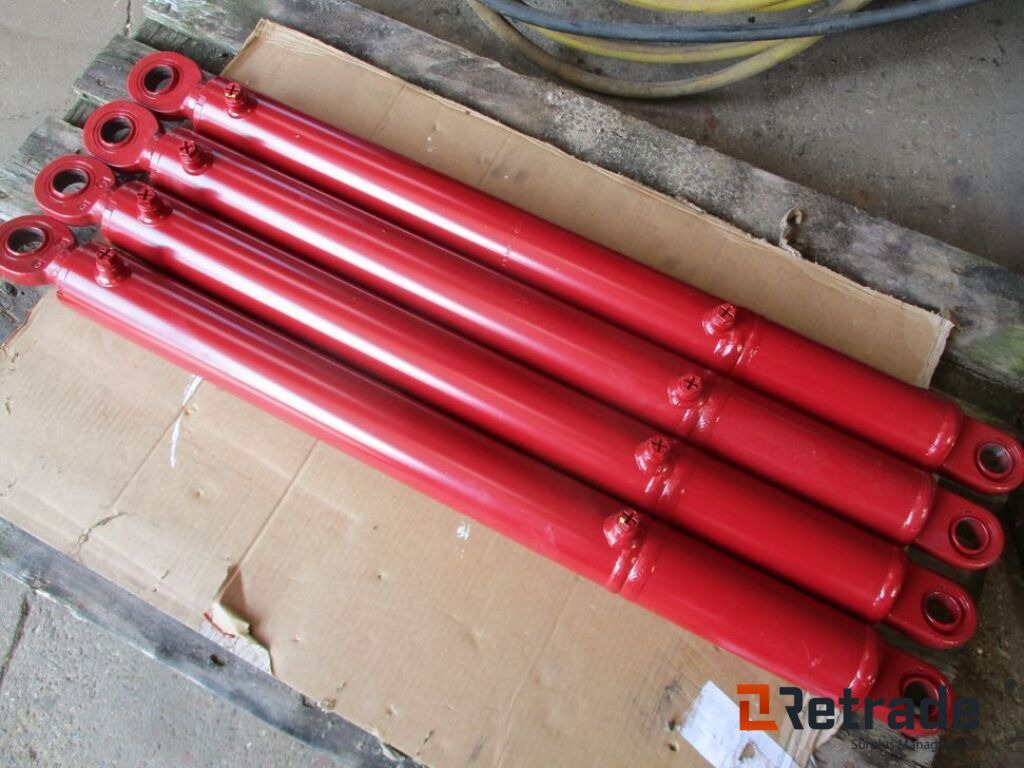 HYDRAULIK CYLINDER 4 STK. DOBBELTVIRKENDE / HYDRAULIC CYLINDER 4 PCS DOUBLE-ACTING - Kmetijski stroj: slika 1 HYDRAULIK CYLINDER 4 STK. DOBBELTVIRKENDE / HYDRAULIC CYLINDER 4 PCS DOUBLE-ACTING - Kmetijski stroj: slika 1