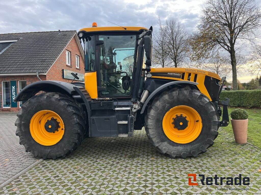 Traktor JCB Fasttrac 4220 serie 4 - Kmetijski stroj: slika 4 Traktor JCB Fasttrac 4220 serie 4 - Kmetijski stroj: slika 4