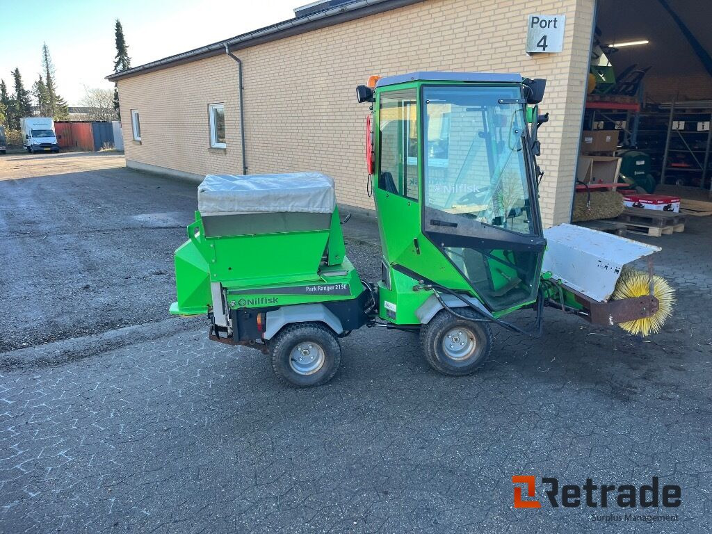 Plæne- og parkmaskiner EGHOLM 2150 Redskabsbærer - Komunalno/ Posebno vozilo: slika 5 Plæne- og parkmaskiner EGHOLM 2150 Redskabsbærer - Komunalno/ Posebno vozilo: slika 5