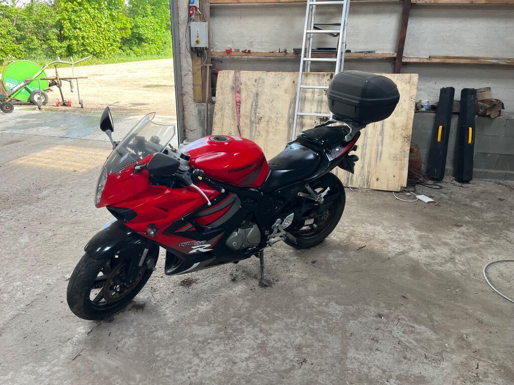 Motorcykel HYOSUNG -GT 650 R GT 650 R - Motorno kolo: slika 1 Motorcykel HYOSUNG -GT 650 R GT 650 R - Motorno kolo: slika 1