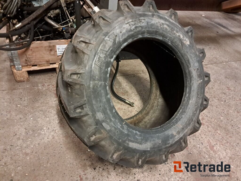 Nyt Dæk til minilæsser BKT 15.0/55-17 - Gradbena oprema: slika 3 Nyt Dæk til minilæsser BKT 15.0/55-17 - Gradbena oprema: slika 3
