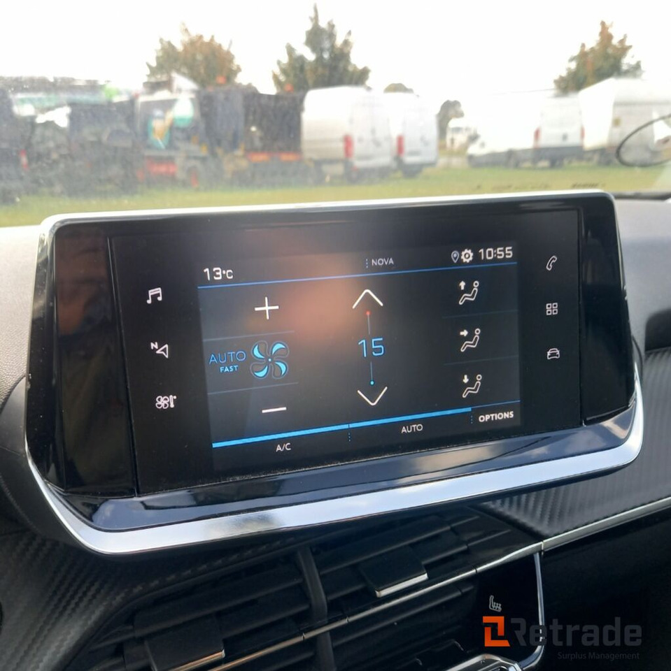 Avtomobil Peugeot 2008 SUV Blue Tdi 110: slika 17 Avtomobil Peugeot 2008 SUV Blue Tdi 110: slika 17