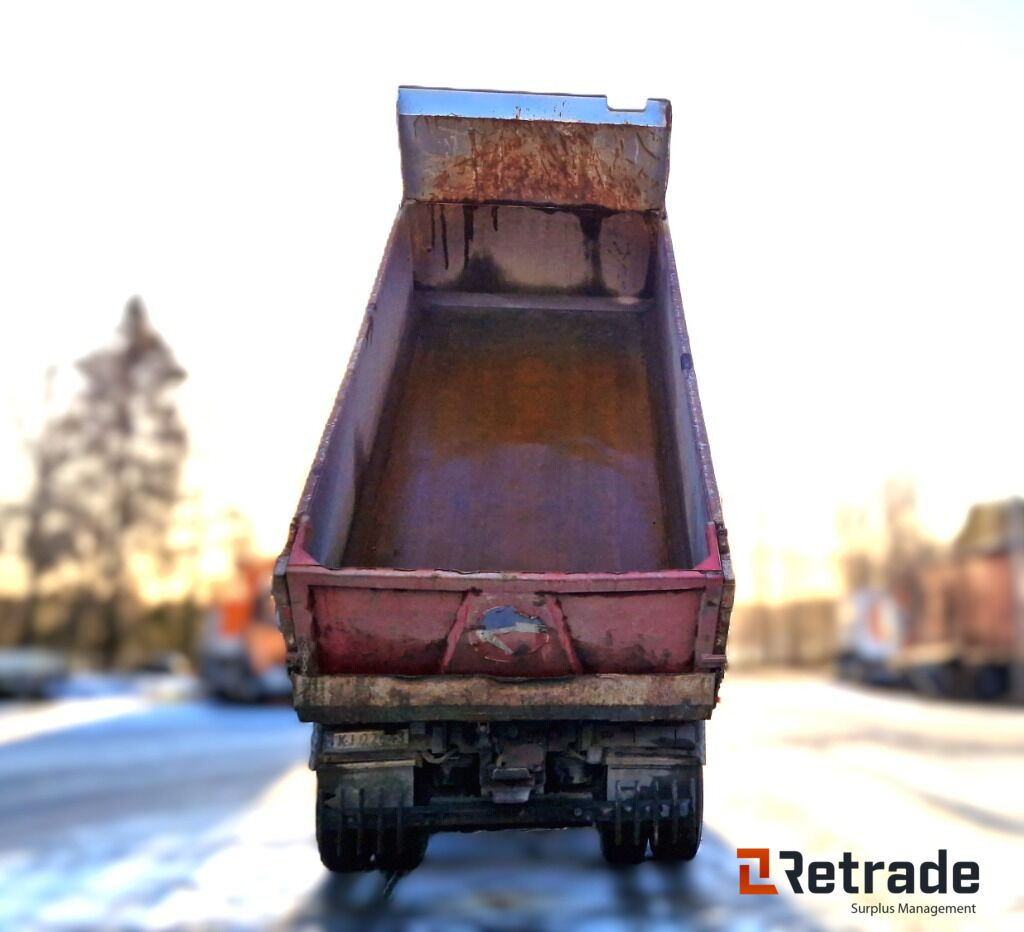 Robust og klar tippbil – Volvo FH16 650 8x4 med tipp og hengeropplegg - Tovornjak prekucnik: slika 5 Robust og klar tippbil – Volvo FH16 650 8x4 med tipp og hengeropplegg - Tovornjak prekucnik: slika 5