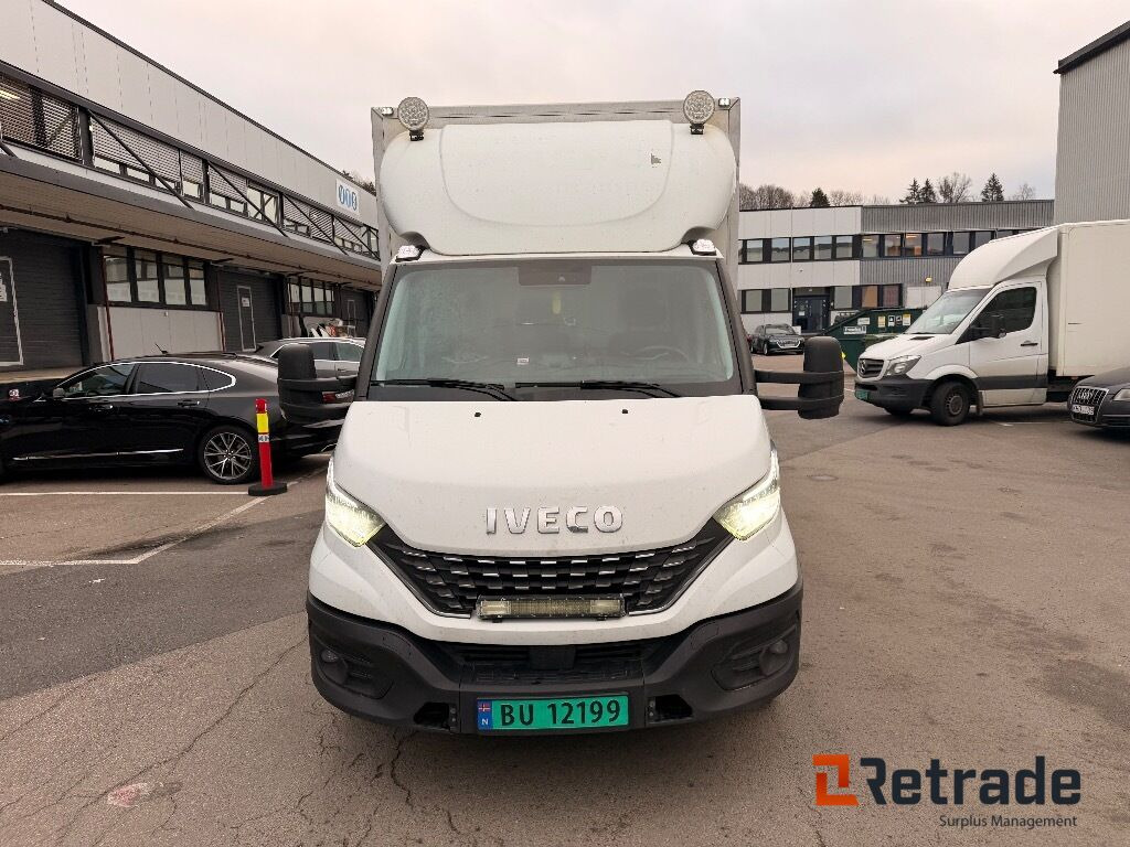 Skapbil IVECO 35S16 (parkert i Oslo) - Dostavno vozilo z zabojnikom: slika 2 Skapbil IVECO 35S16 (parkert i Oslo) - Dostavno vozilo z zabojnikom: slika 2