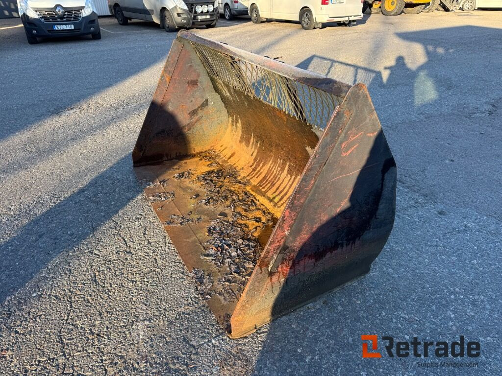 Skopa Gradmeko Trima fäste - Gradbena oprema: slika 1 Skopa Gradmeko Trima fäste - Gradbena oprema: slika 1