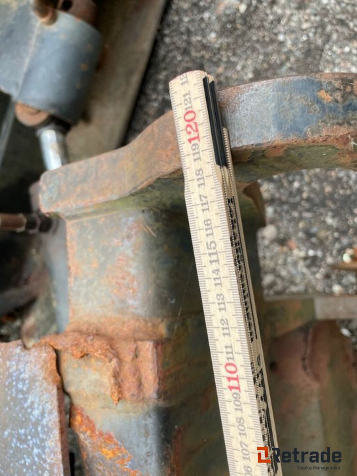 Snöplog 4m/ Snowplow - Gradbena oprema: slika 5 Snöplog 4m/ Snowplow - Gradbena oprema: slika 5