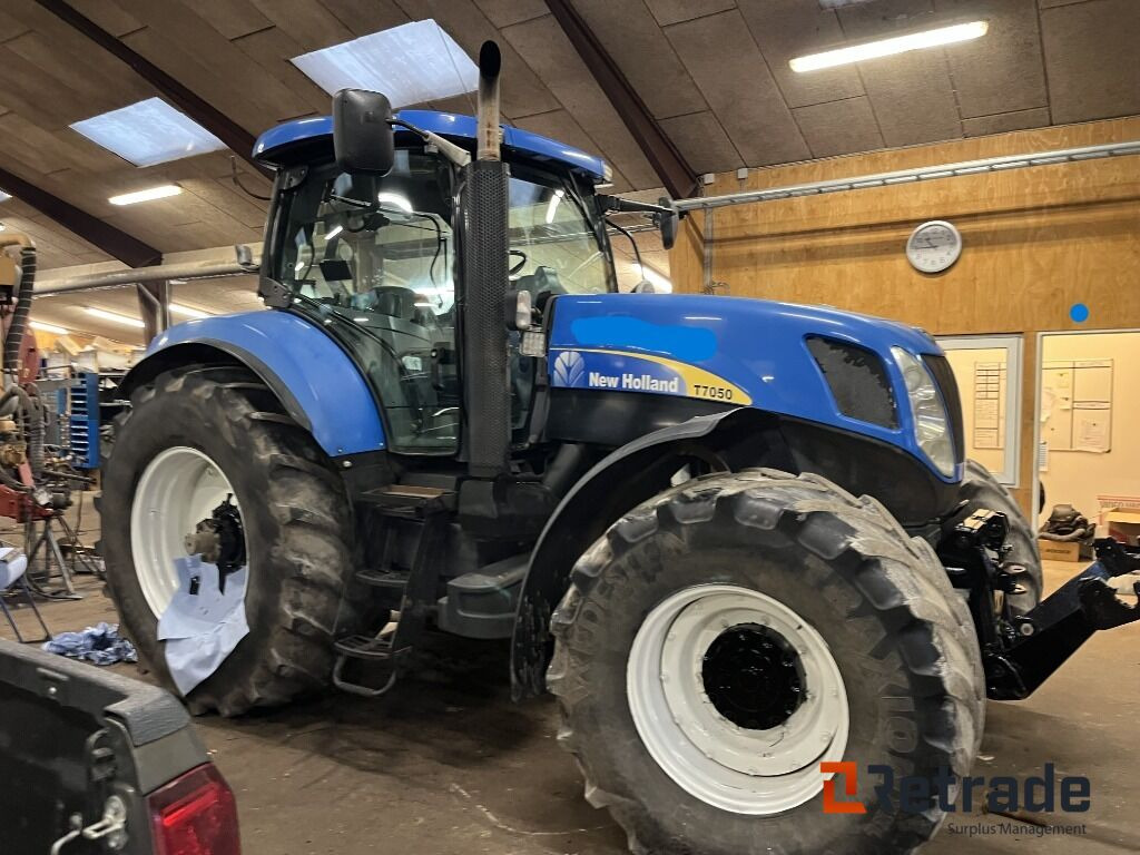 Traktor NEW HOLLAND T7050 - Traktor: slika 2 Traktor NEW HOLLAND T7050 - Traktor: slika 2