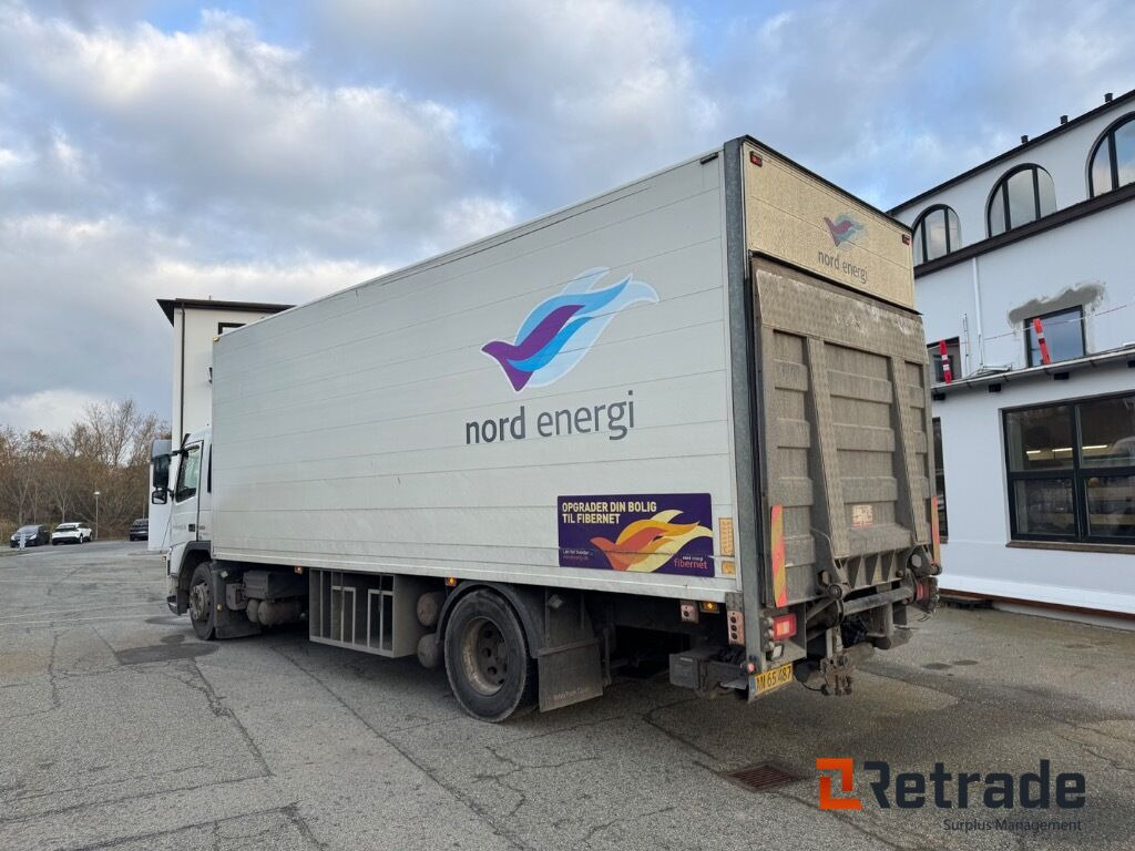 VOLVO FM 330 4X2 - Tovornjak zabojnik: slika 4 VOLVO FM 330 4X2 - Tovornjak zabojnik: slika 4