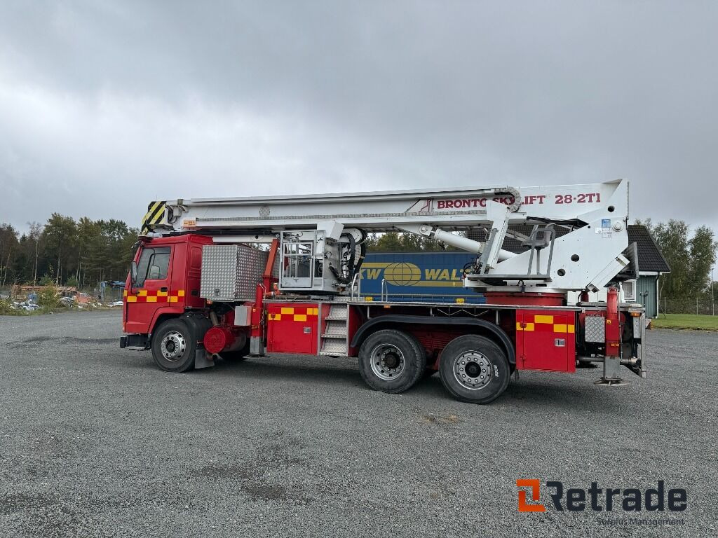 Volvo FL10 6*2 med Bronto 28-2TI skylift - Avtodvigalo: slika 2 Volvo FL10 6*2 med Bronto 28-2TI skylift - Avtodvigalo: slika 2