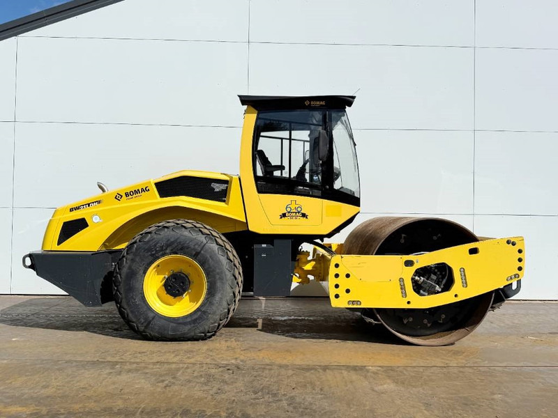 Valjar Bomag BW211DH-5 - German Machine / Only 1311 Hours: slika 6