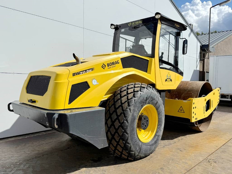Bomag BW211DH-5 - German Machine / Only 1311 Hours - Valjar: slika 5 Bomag BW211DH-5 - German Machine / Only 1311 Hours - Valjar: slika 5