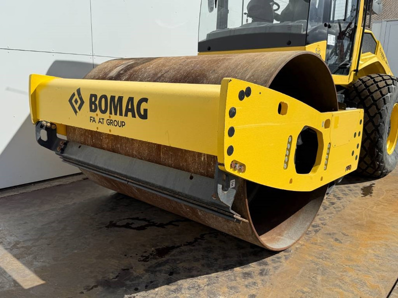 Valjar Bomag BW211DH-5 - German Machine / Only 1311 Hours: slika 17