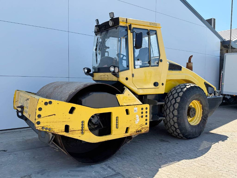 Bomag BW213DH-4 - Evib/BVC / German Machine - Valjar: slika 2 Bomag BW213DH-4 - Evib/BVC / German Machine - Valjar: slika 2