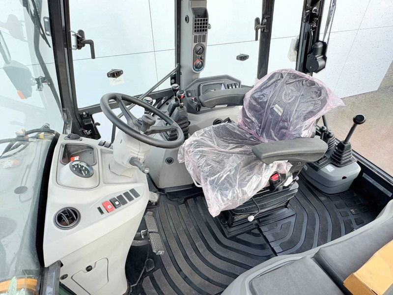 Case 570SV 4WD - 4/1 Bucket / Telescopic Boom / AC - Bager nakladalec: slika 5 Case 570SV 4WD - 4/1 Bucket / Telescopic Boom / AC - Bager nakladalec: slika 5