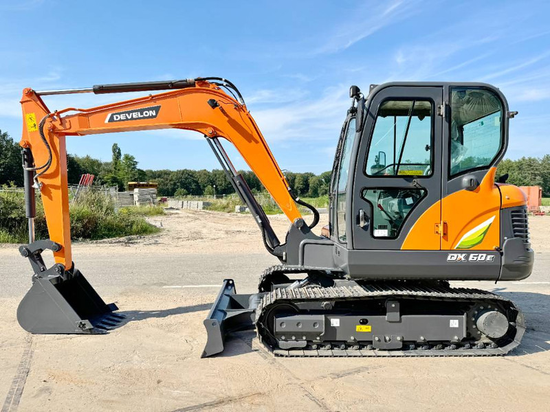 Doosan DX60E-10N - New / Unused / 2024 Model - Mini bager: slika 1 Doosan DX60E-10N - New / Unused / 2024 Model - Mini bager: slika 1