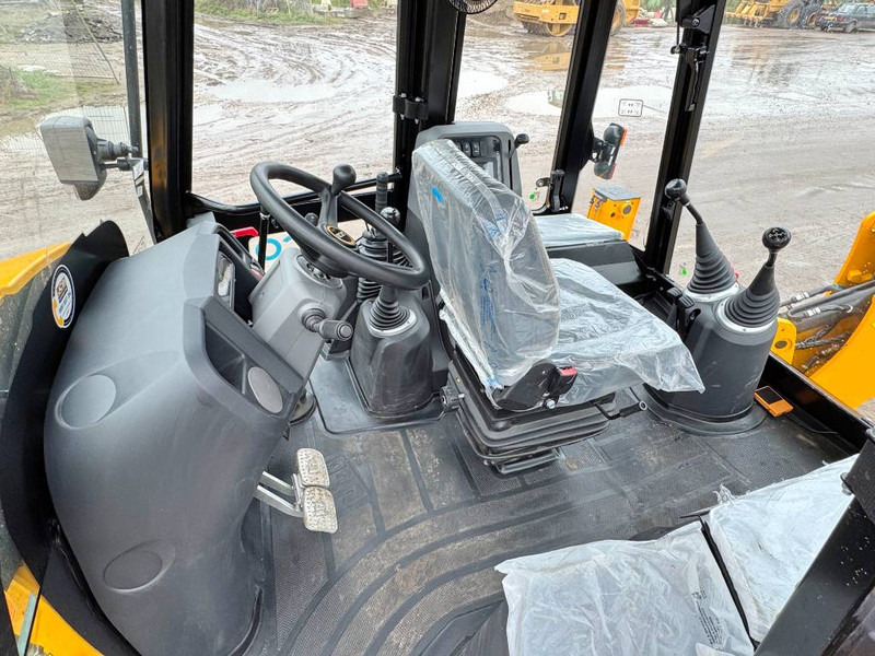 Nov Bager nakladalec JCB 3DX / 3CX Plus 4WD - New / Unused / Hammer Lines: slika 6