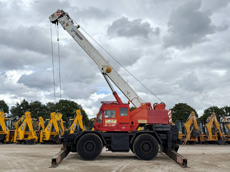 Tadano TR300E-1 - 4 Wheel Steering / 28.1m Boom + 12m Jib - Avtodvigalo za grob teren: slika 1 Tadano TR300E-1 - 4 Wheel Steering / 28.1m Boom + 12m Jib - Avtodvigalo za grob teren: slika 1