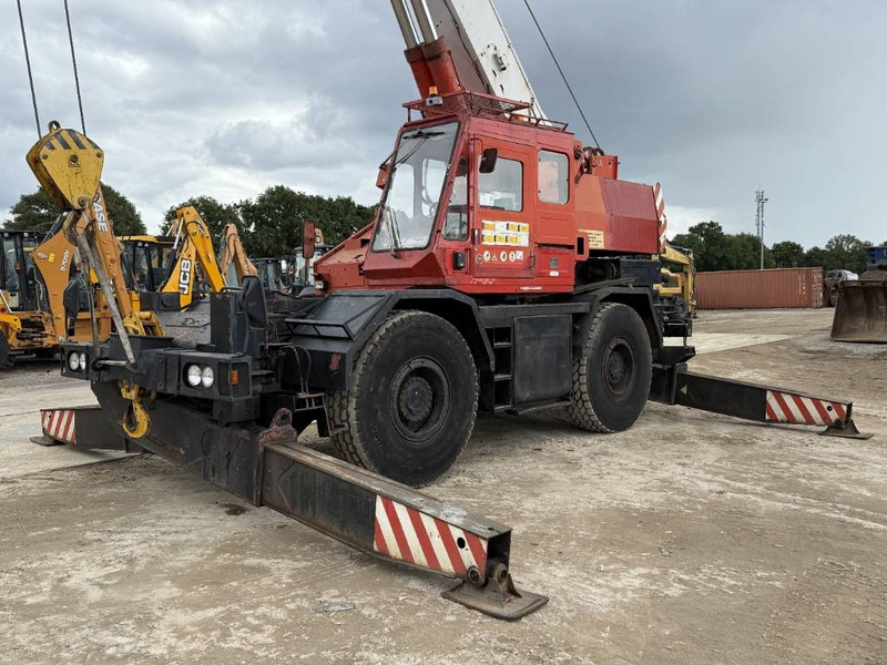 Tadano TR300E-1 - 4 Wheel Steering / 28.1m Boom + 12m Jib - Avtodvigalo za grob teren: slika 3 Tadano TR300E-1 - 4 Wheel Steering / 28.1m Boom + 12m Jib - Avtodvigalo za grob teren: slika 3