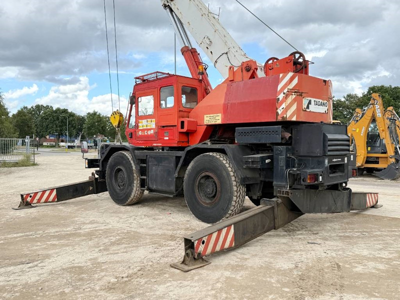 Tadano TR300E-1 - 4 Wheel Steering / 28.1m Boom + 12m Jib - Avtodvigalo za grob teren: slika 4 Tadano TR300E-1 - 4 Wheel Steering / 28.1m Boom + 12m Jib - Avtodvigalo za grob teren: slika 4