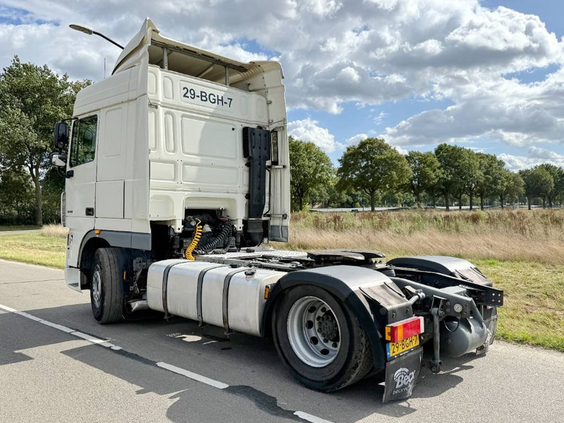 DAF XF105.460 - Automatic / Airco / Cruise Control - Vlačilec: slika 2 DAF XF105.460 - Automatic / Airco / Cruise Control - Vlačilec: slika 2