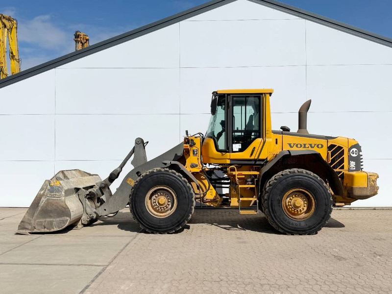 Volvo L90F - German Machine / 3rd Function / Auto Lube - Kolesni nakladalec: slika 1 Volvo L90F - German Machine / 3rd Function / Auto Lube - Kolesni nakladalec: slika 1