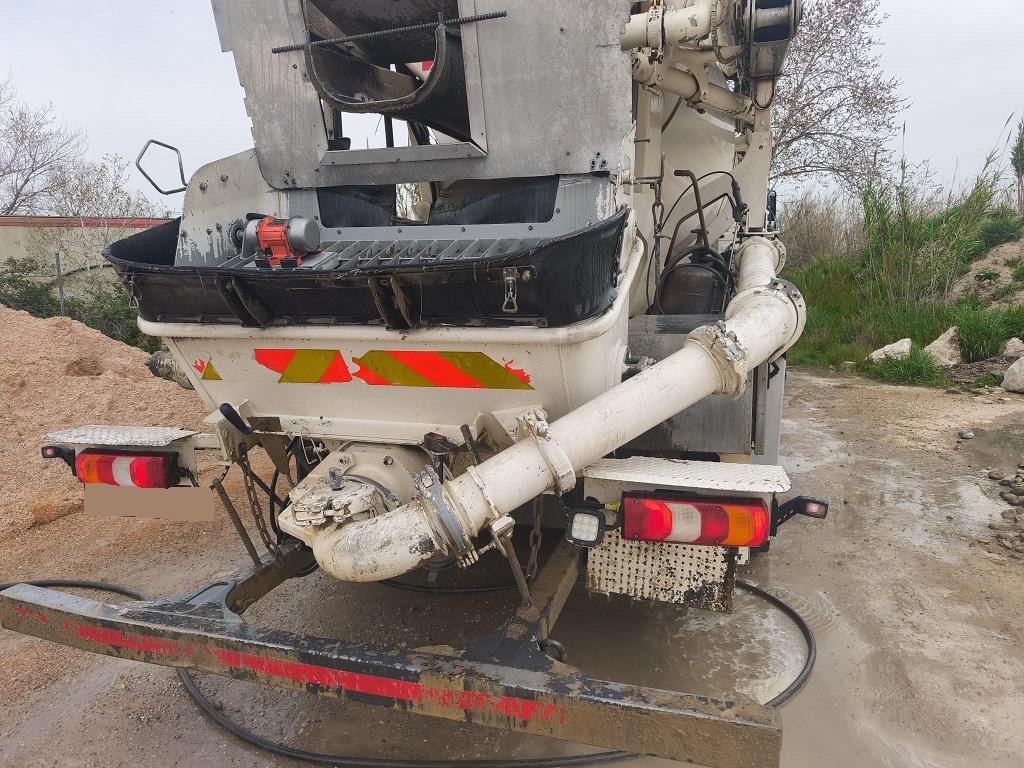 Mercedes Actros 3243 - Avtomešalec s črpalko: slika 5 Mercedes Actros 3243 - Avtomešalec s črpalko: slika 5