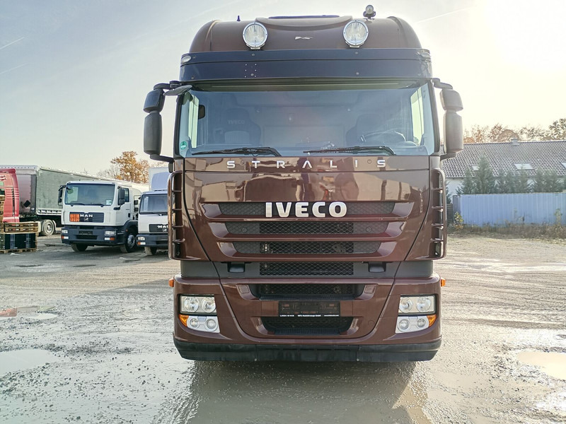 Iveco AS260S42Y/FS - Tovornjak s ponjavo, Tovornjak z dvigalom: slika 4 Iveco AS260S42Y/FS - Tovornjak s ponjavo, Tovornjak z dvigalom: slika 4