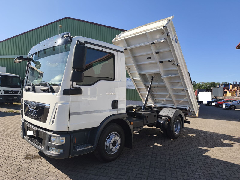 MAN TGL 8.180 Meiller Dreiseitenkipper 3-Sitzer 4x2 Euro 6 AHK (7) - Tovornjak prekucnik: slika 2 MAN TGL 8.180 Meiller Dreiseitenkipper 3-Sitzer 4x2 Euro 6 AHK (7) - Tovornjak prekucnik: slika 2