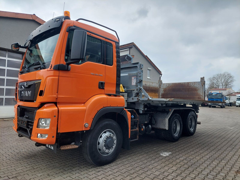 MAN TGS 26.500 Hydrodrive Schwarzmüller Wechselsystem SZM - Tovornjak prekucnik: slika 1 MAN TGS 26.500 Hydrodrive Schwarzmüller Wechselsystem SZM - Tovornjak prekucnik: slika 1