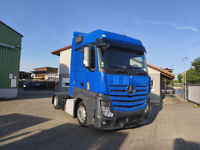 Mercedes-Benz Actros 1845 - Vlačilec: slika 2 Mercedes-Benz Actros 1845 - Vlačilec: slika 2
