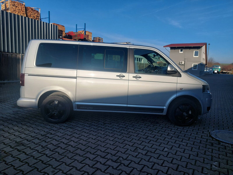 Volkswagen Transporter Multivan AHK Doppelklima Tisch Leder 7-Sitzer - Minibus, Potniški kombi: slika 4 Volkswagen Transporter Multivan AHK Doppelklima Tisch Leder 7-Sitzer - Minibus, Potniški kombi: slika 4